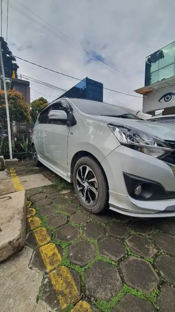 Daihatsu Ayla 1.2 type R MT