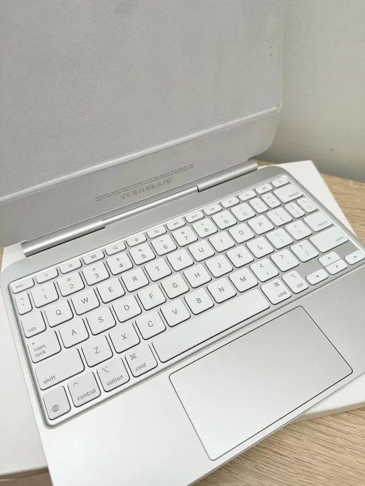 Magic Keyboard Apple 11 inch