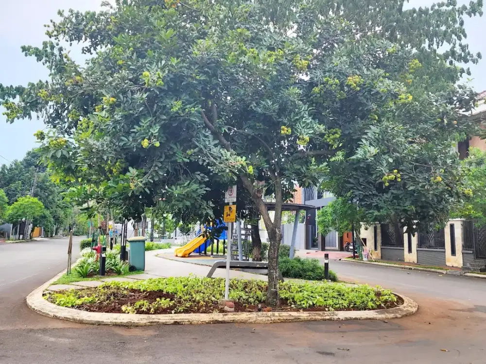 Rumah bagus di Bintaro Plumeria Residence Graha Raya Bintaro Furnish