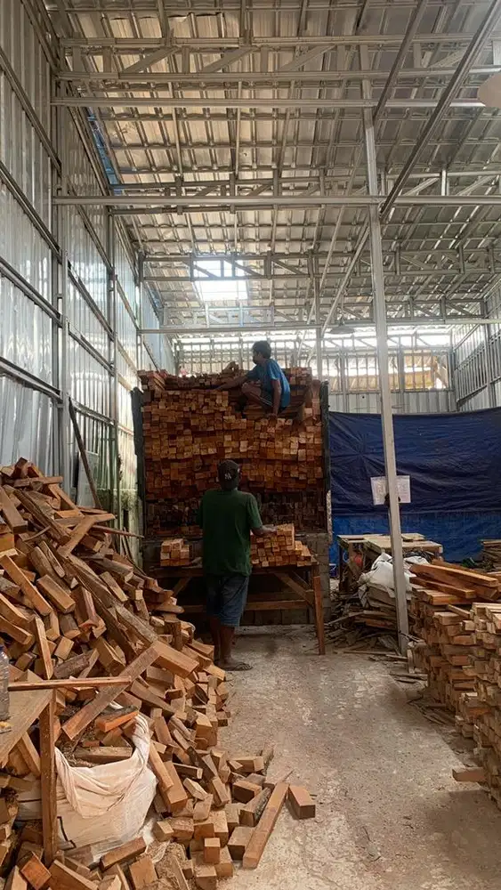 Di cari karyawan pekerja kasar/tenaga kasar