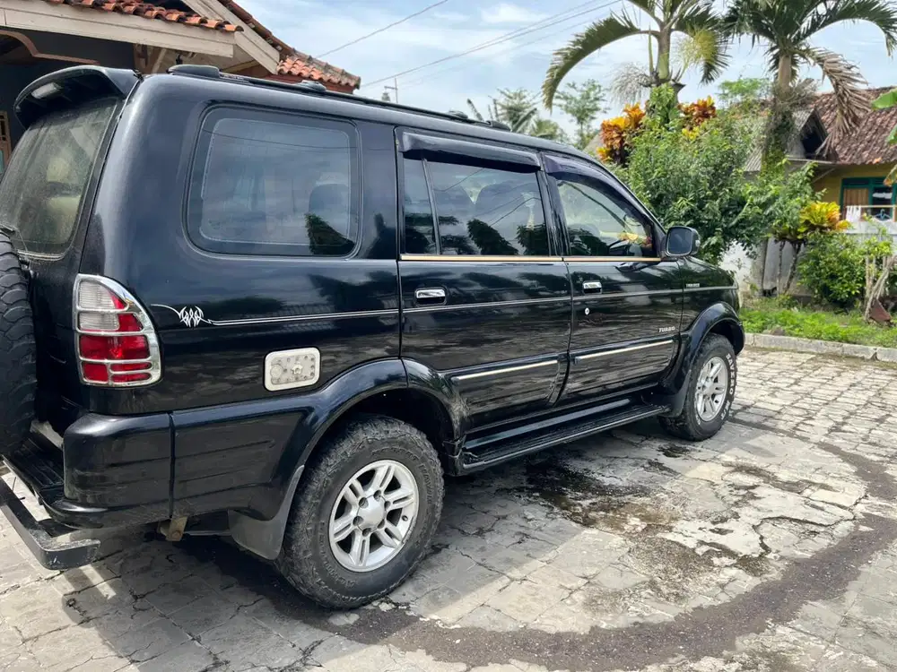 Isuzu Panther 2010 Diesel