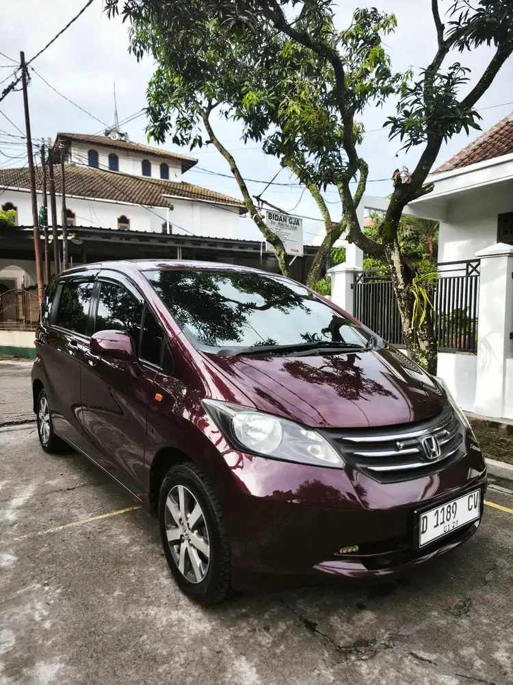 Honda Freed 2009 Bensin