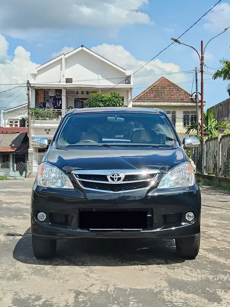 TOYOTA AVANZA G MANUAL BENSIN 2011