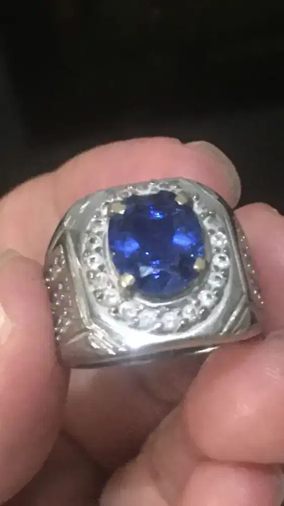 Cincin blue saphire