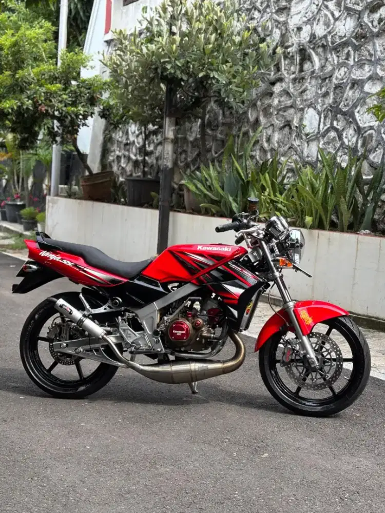 Kawasaki Ninja Ss Merah Ferrari 2013