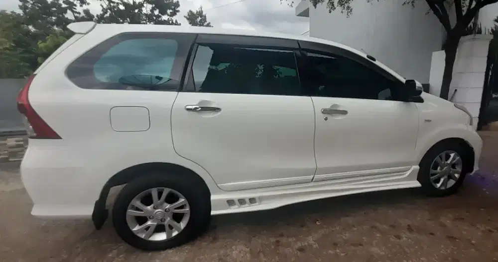 Dijual Avanza G 2012