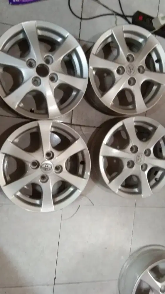 Velg Oem Ayla Ring 14  For sigra karimun starlet vios dll