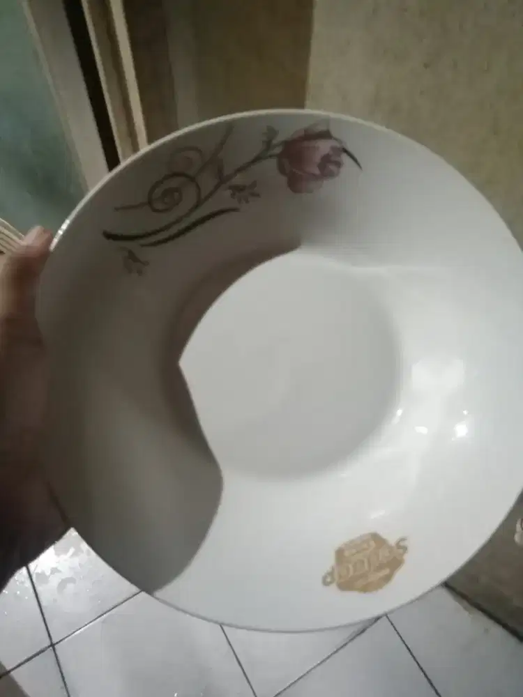 Piring keramik sedap