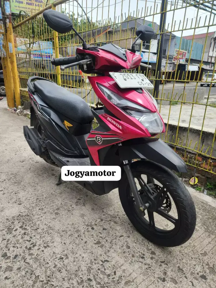 [03] HONDA BEAT MAGENTA ISS 2019