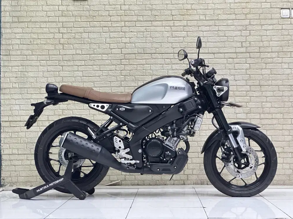 PROMO‼️ Yamaha XSR 155 2022 Silver Favorite
- Mustika Motoshop