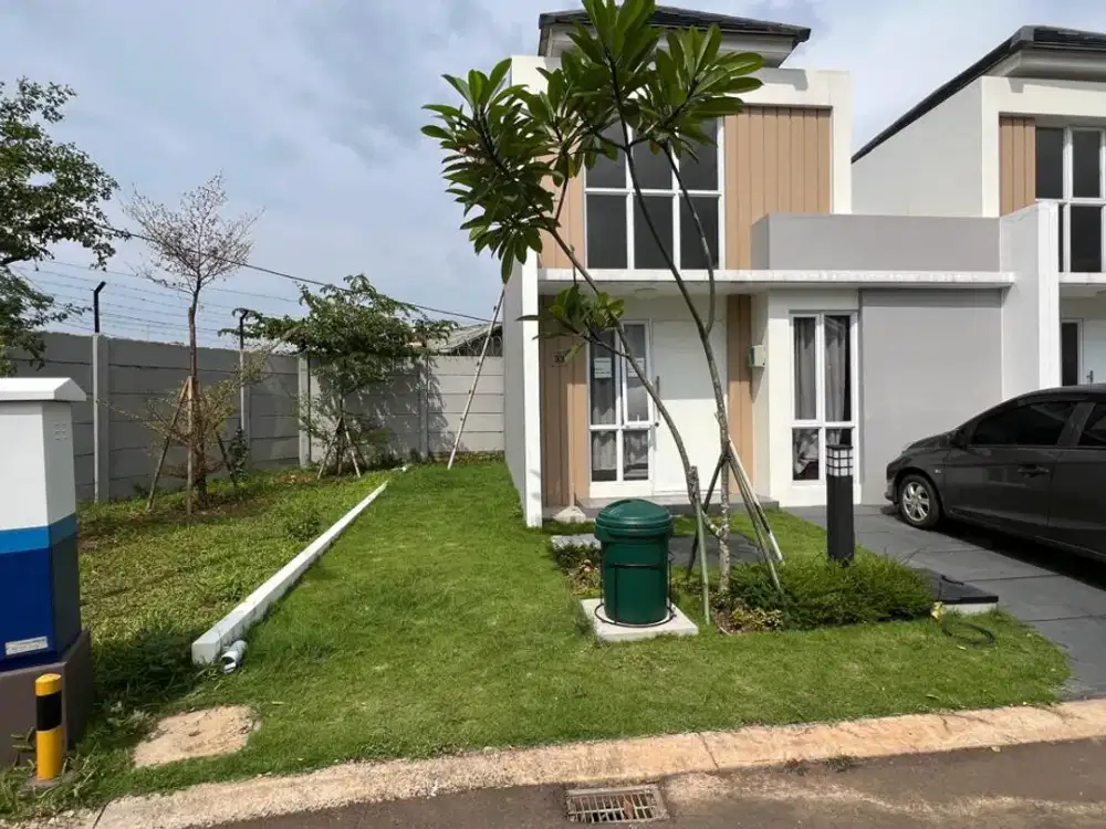 PARAMOUNT PETALS 2 KAMAR TIDUR, HOEK, AC & SUDAH RENOVASI BELAKANG RUMAH