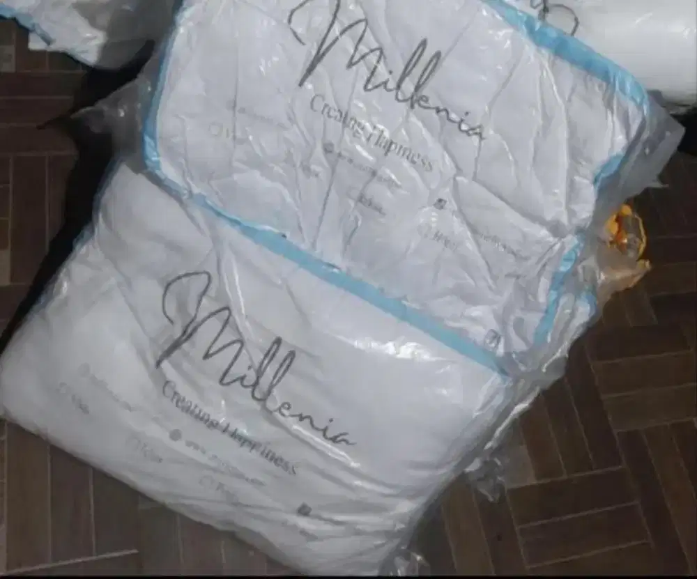 Bantal-Guling Grade Hotel Baru Harga Miring