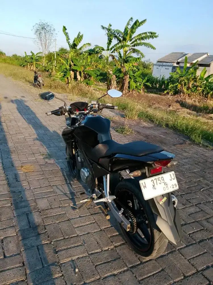 Di jual cepat yamaha vixion tahun 2014