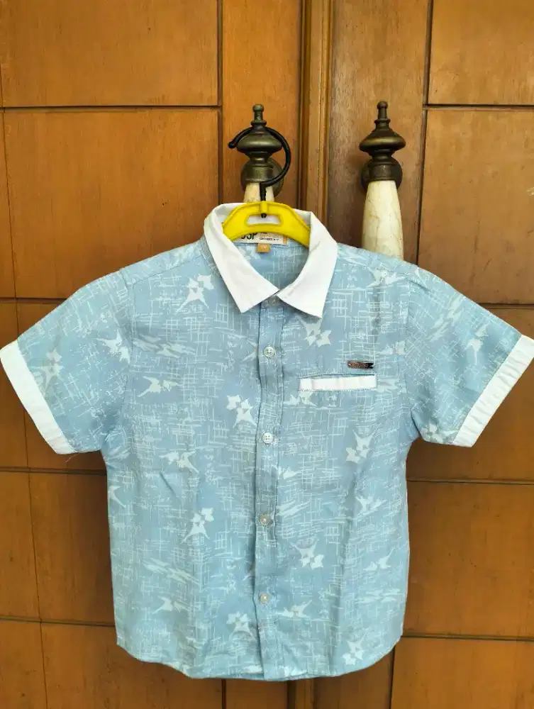 Preloved Kemeja Anak Laki Pito Dito 7thn