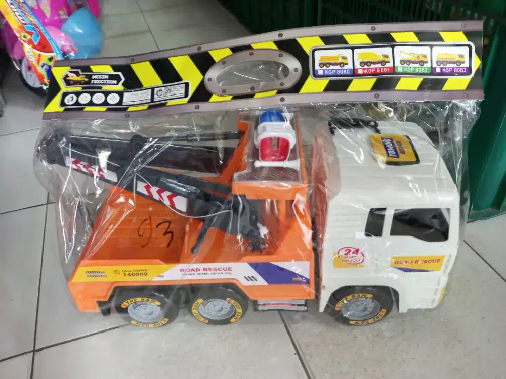 Mainan Anak Truk Derek