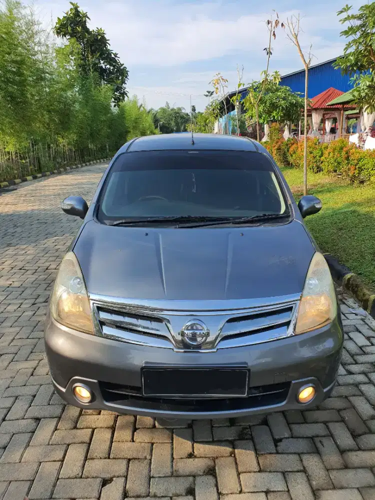 Jual Cepat Nissan Grand Livina XV ultimate 1.5 a/t bensin murah