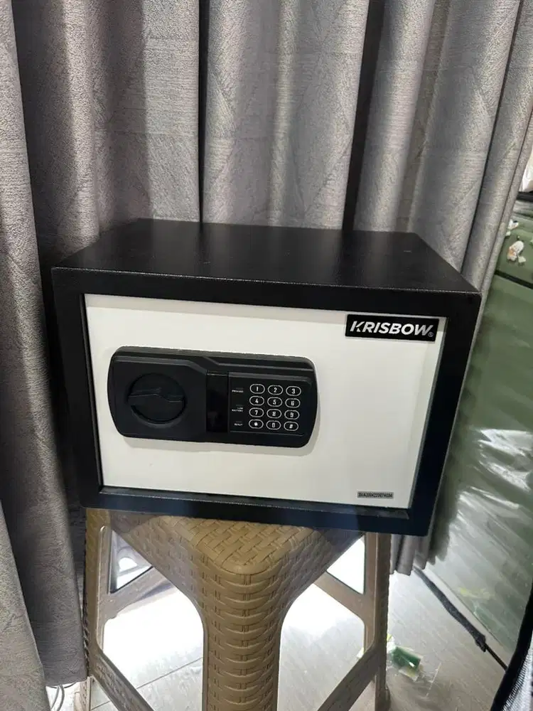 JUAL CEPAT! Brankas Besi KRISBOW AZKO 35x25x25cm