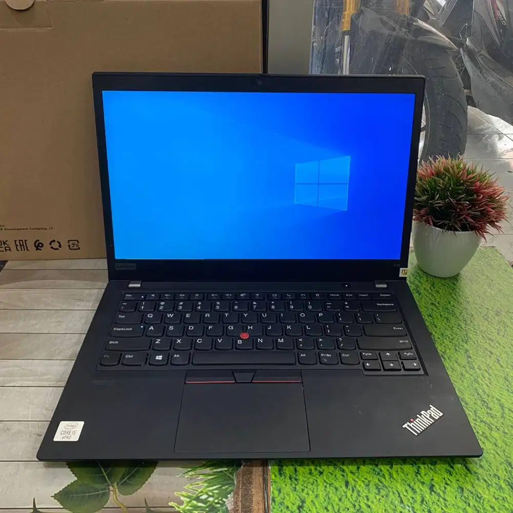 Lenovo Thinkpad T14 Core i5-10310U 16GB 256GB 14 Touchscreen Win11
