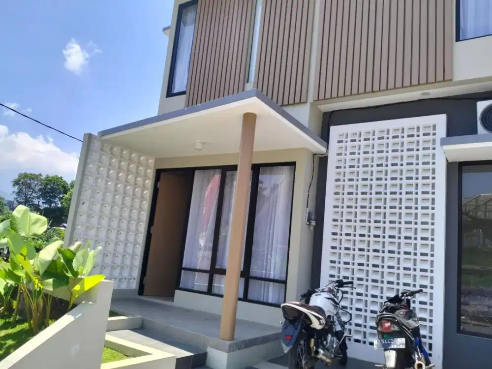 Dekat Alun-Alun Batu Villa Dibawah 1M SHM