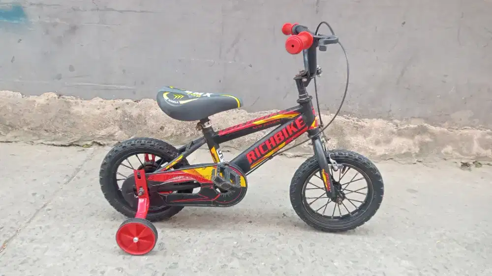 Sepeda anak RICHBIKE Ukuran 12