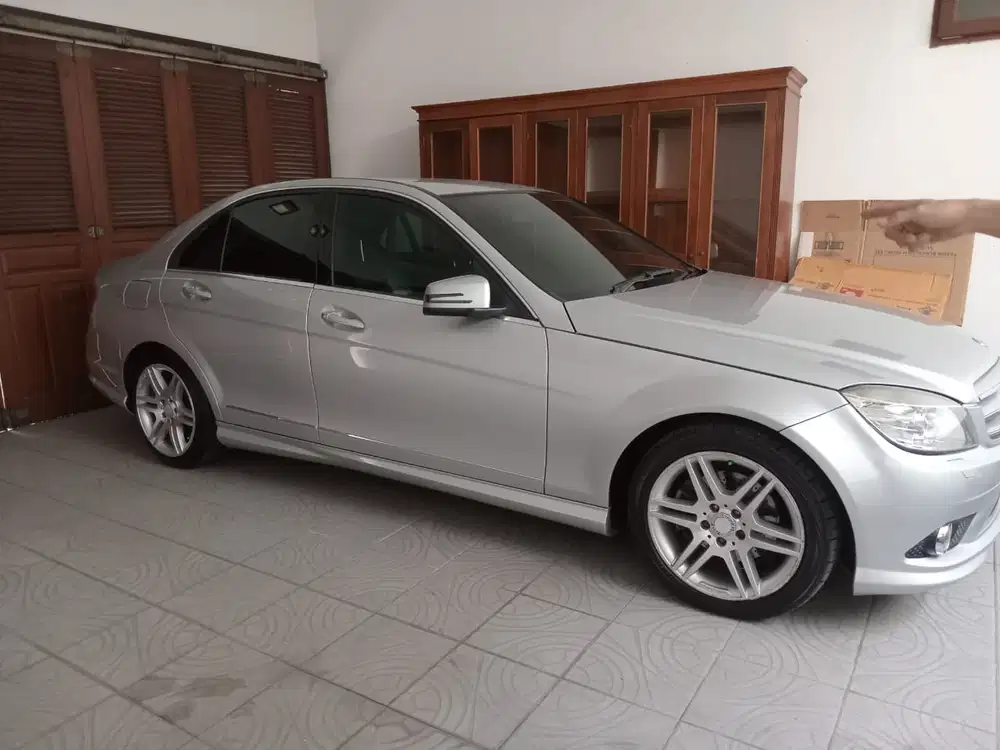Mercedes-Benz C250 2011 Bensin