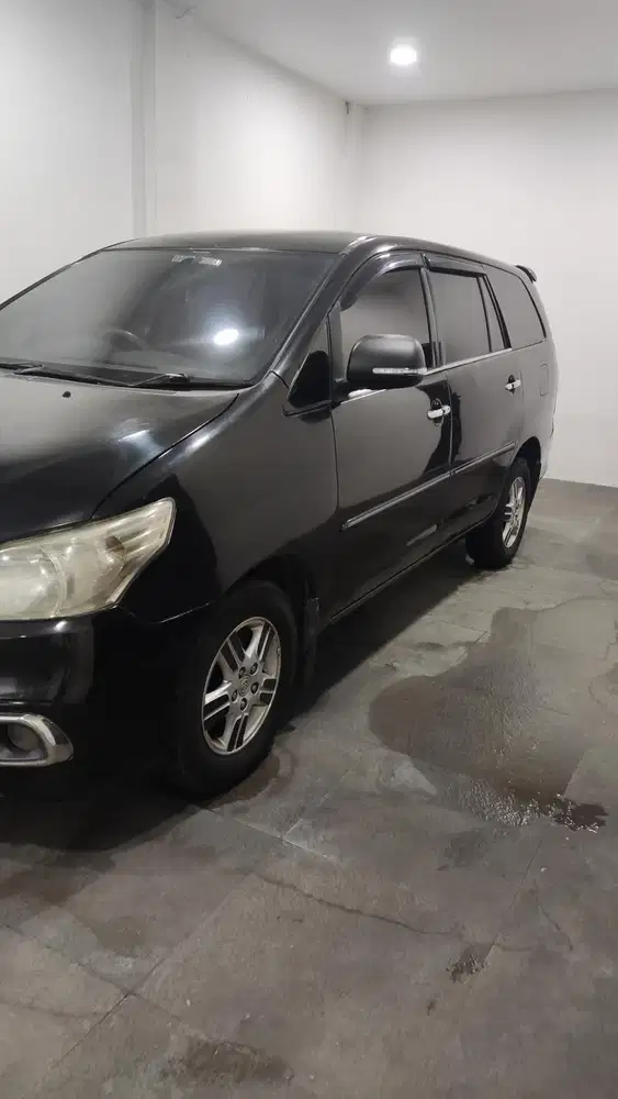 Toyota Kijang Innova 2006 Bensin