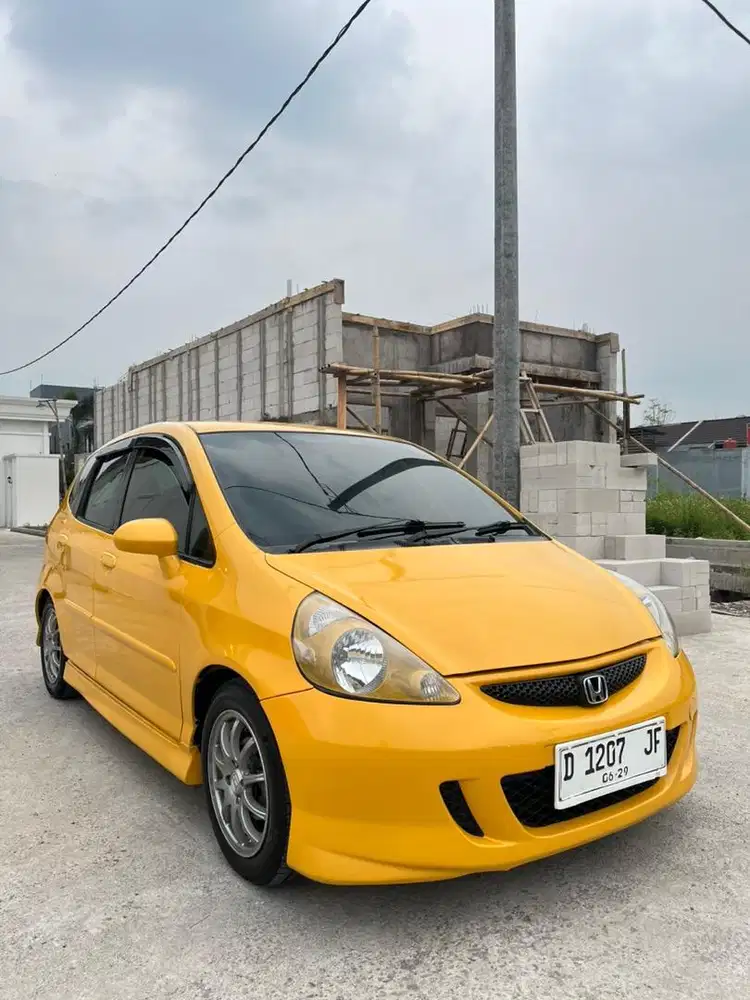 Jazz vtec mmc matic tahun 2007 warna asli kuning