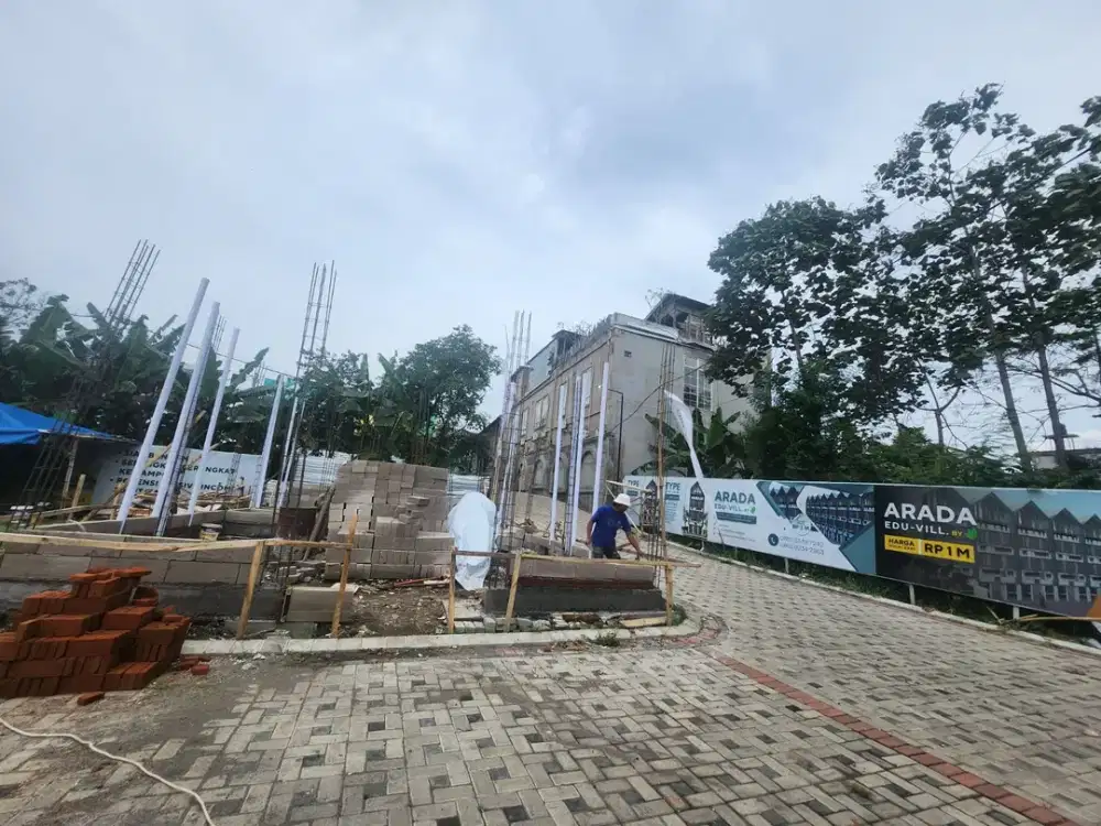 Row Jalan 7 Meter Kos - Kosan Siap Huni Instrumen Investasi Paling Aman Tepi Jalan