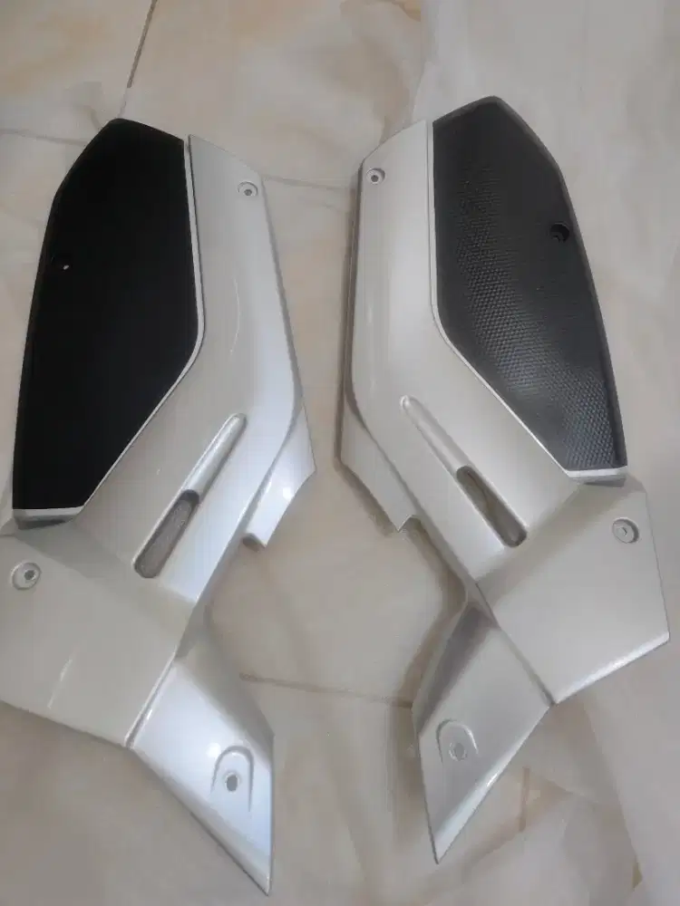 Tutup aki ori repaint baru yamaha nouvo z mulus