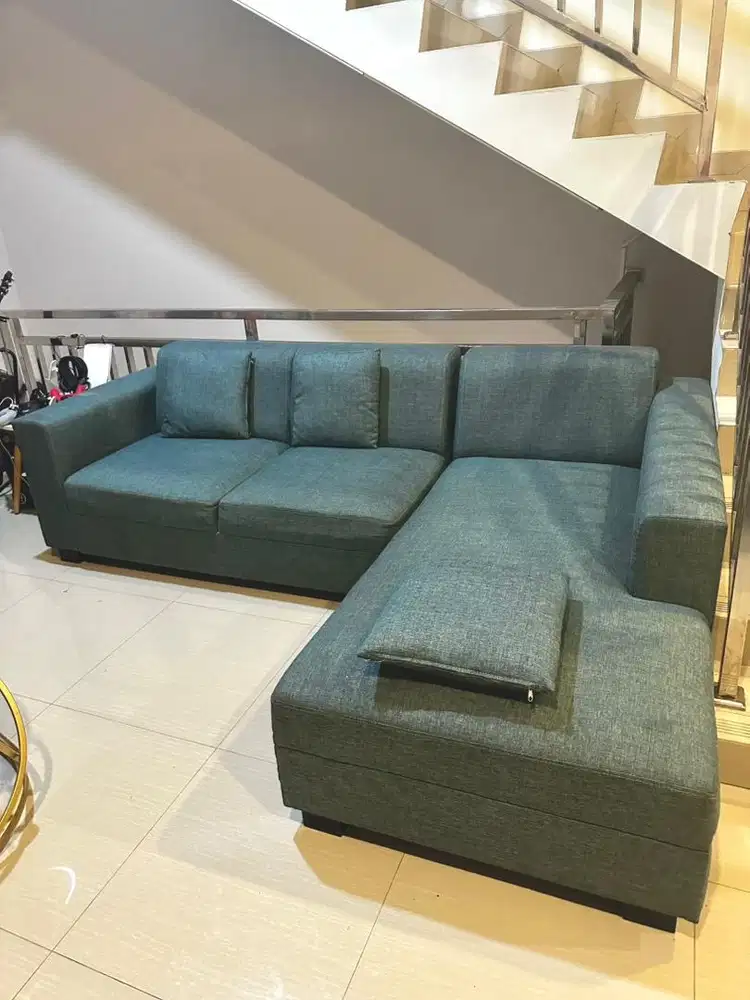 Sofa Tipe L merek Grahadi. Masih bagus & empuk.