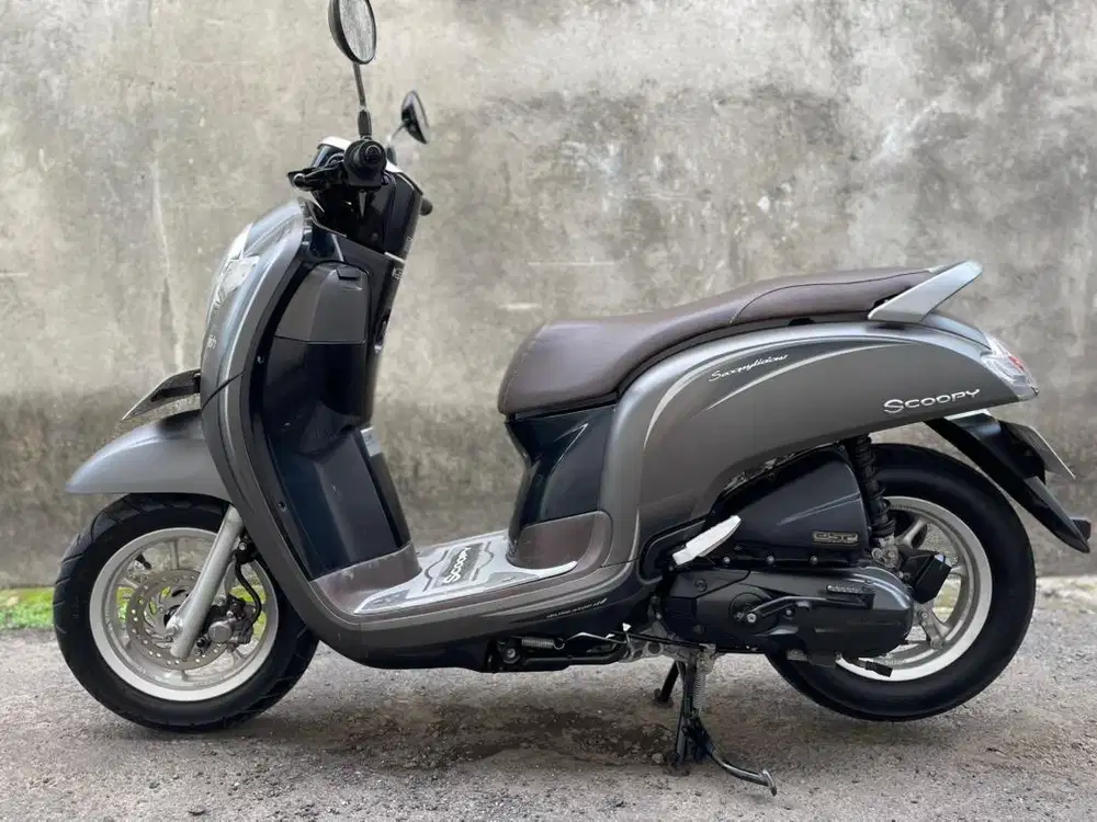 Scoopy 2018 // bintang  dewata motor //