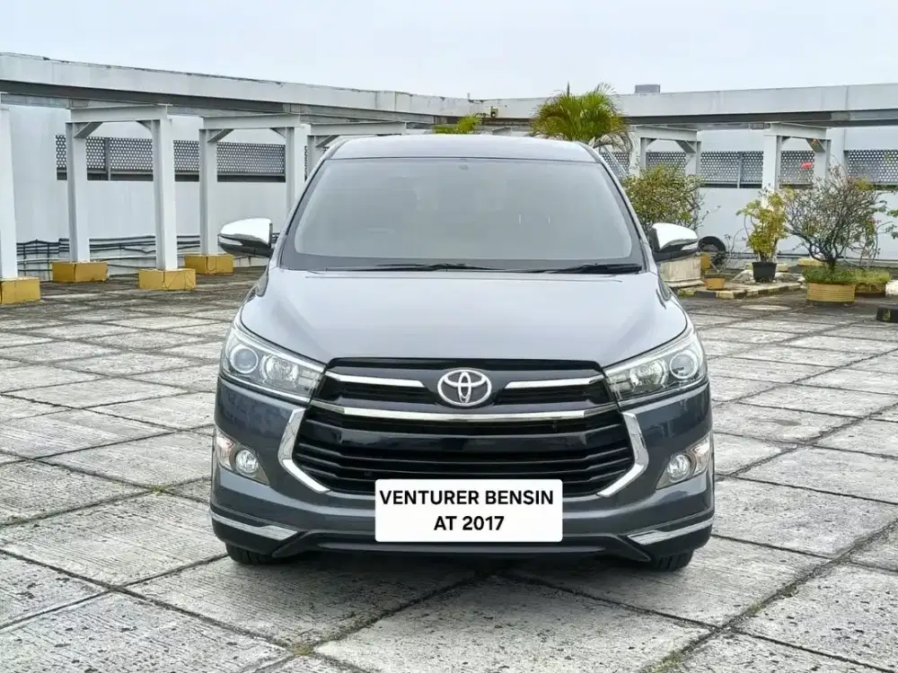TOYOTA KIJANG INNOVA VENTURER BENSIN AT 2017/KM80RB/PAJAK 2-2026