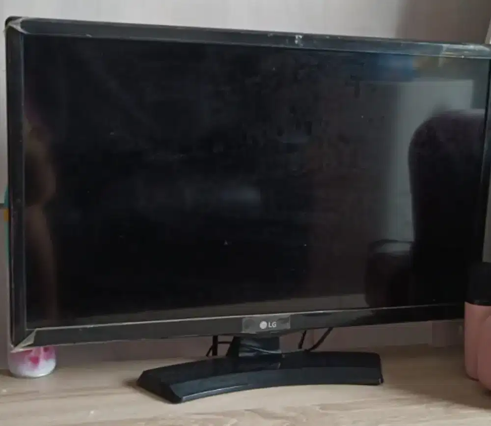 LG TV LED Monitor 24 inch