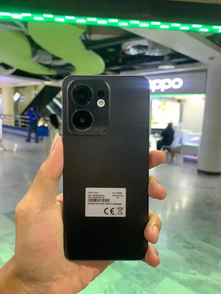 LIKE NEW RENO 13F 5G 8/256