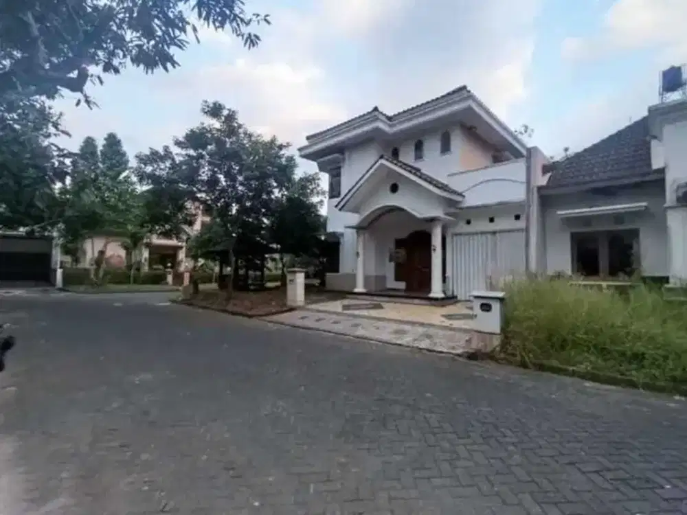 Wajib NEGO Rumah Hook 2 Lt di Graha Estetika Banyumanik