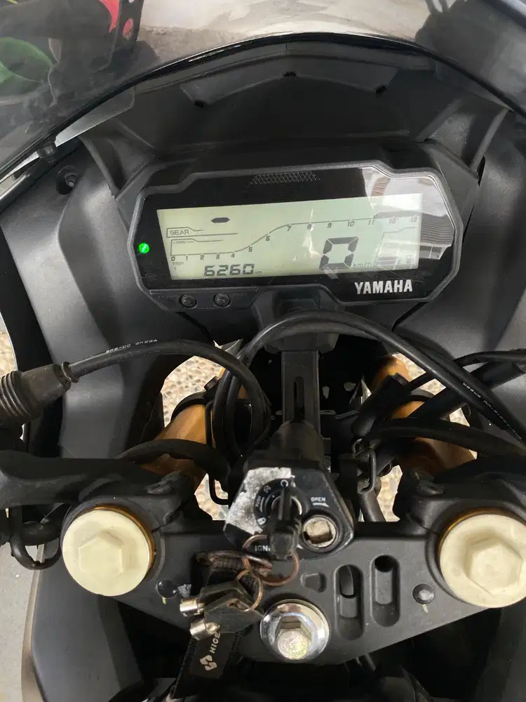 Motor Yamaha R15 tahun 2022  +0898-3865-3728