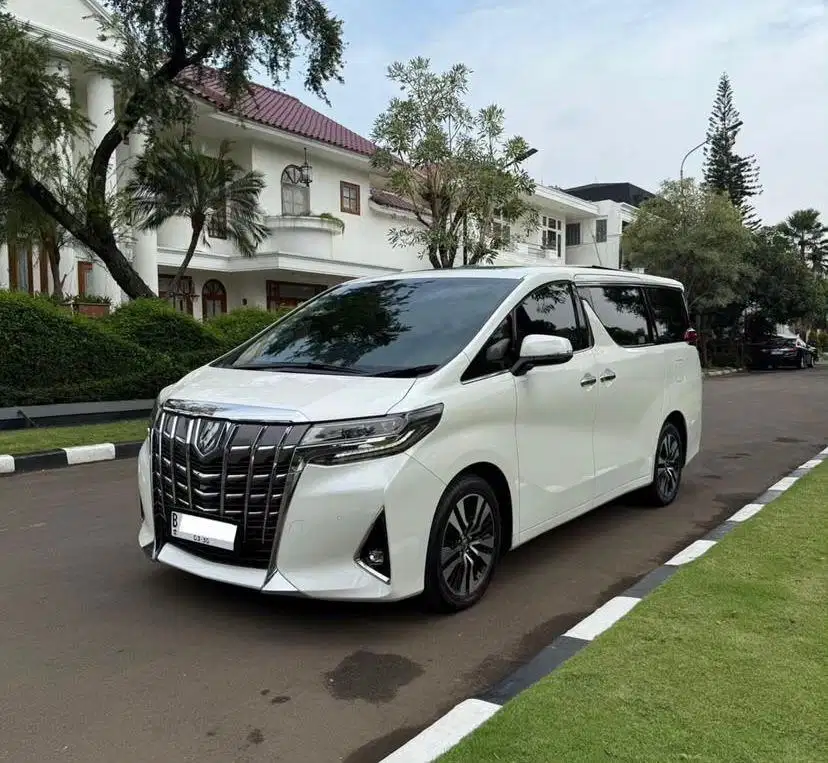 Toyota alphard 2022 tipe G