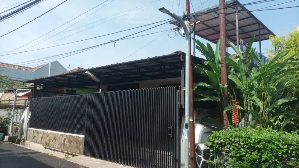 Disewakan Rumah Tengah Kota Bandung