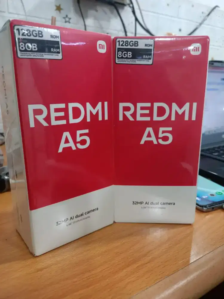 New Baru  Segel Redmi A5 4/128
Gold / black