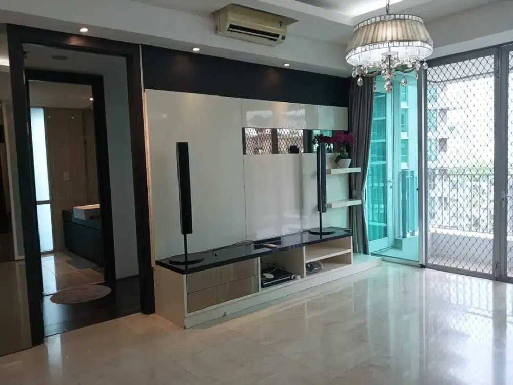 Unit 3BR murah di kemang village Apartment