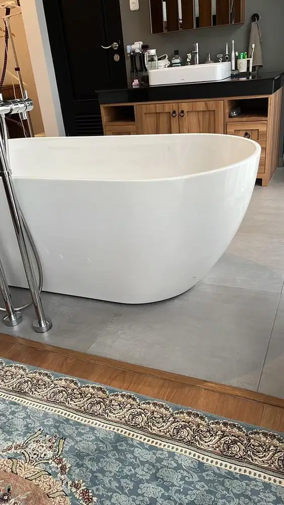 Standing Bathtub NBU