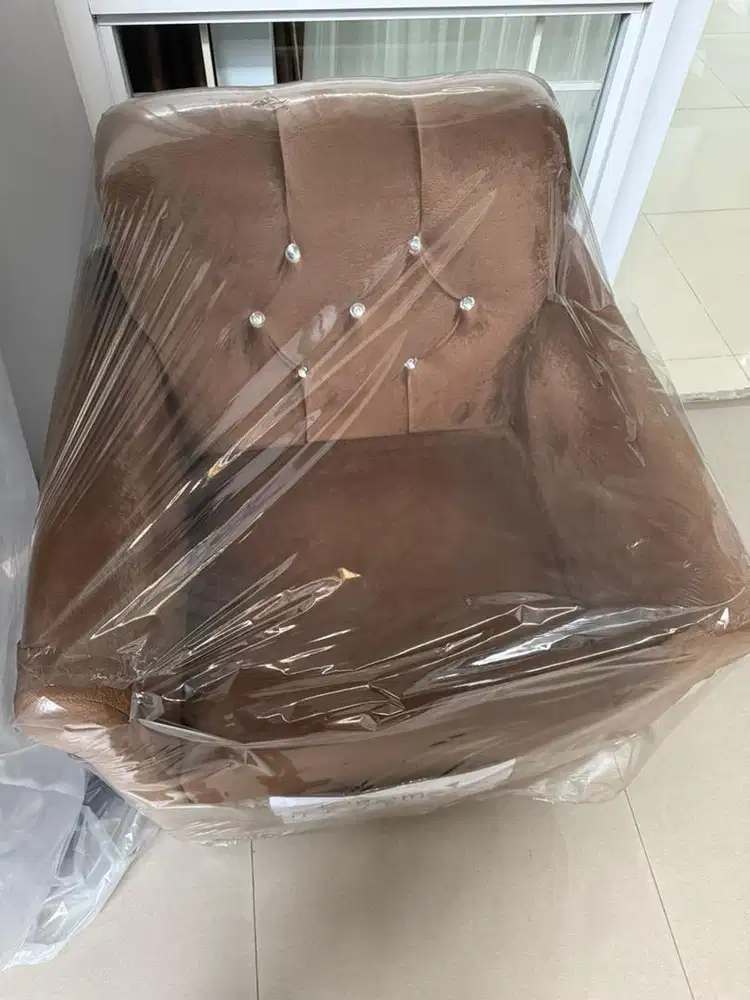 Sofa 1 dudukan mewah kondisi baru