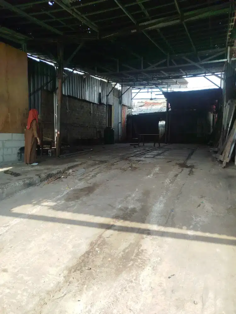 Disewakan Tanah untuk Pabrik bengkel garasi sorum gudang tanah kosong