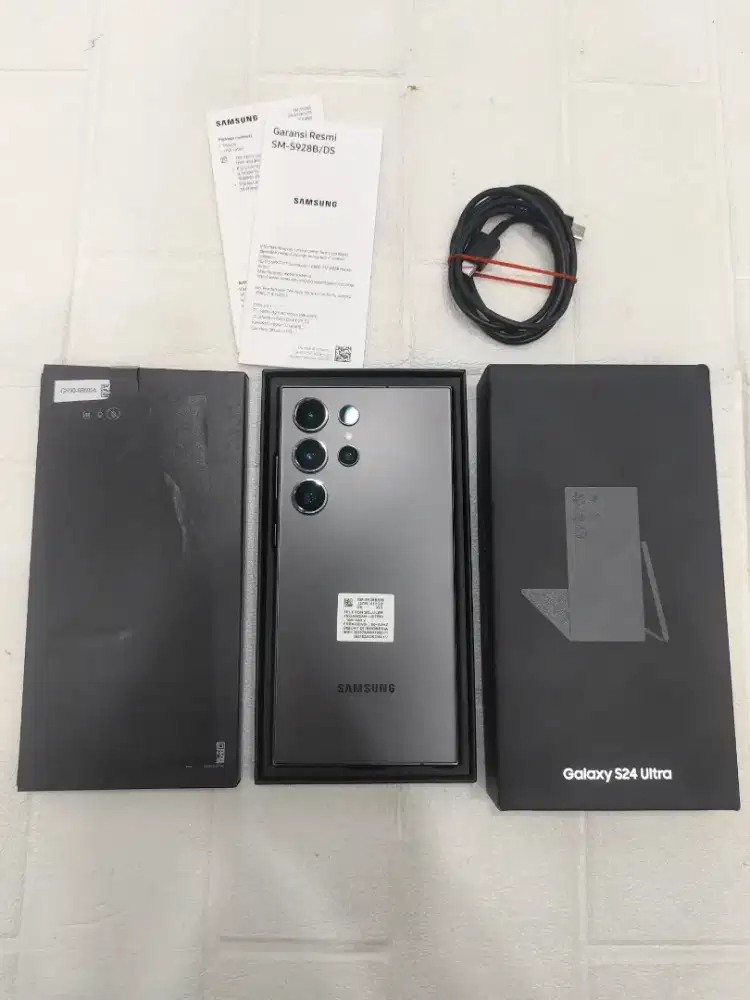 Samsung S24 Ultra Black 12/512 fullset mulus