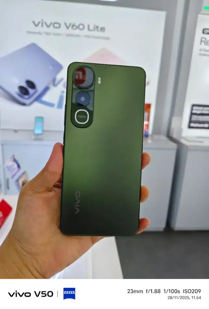 Vivo Y400 Amoled 120 Hz