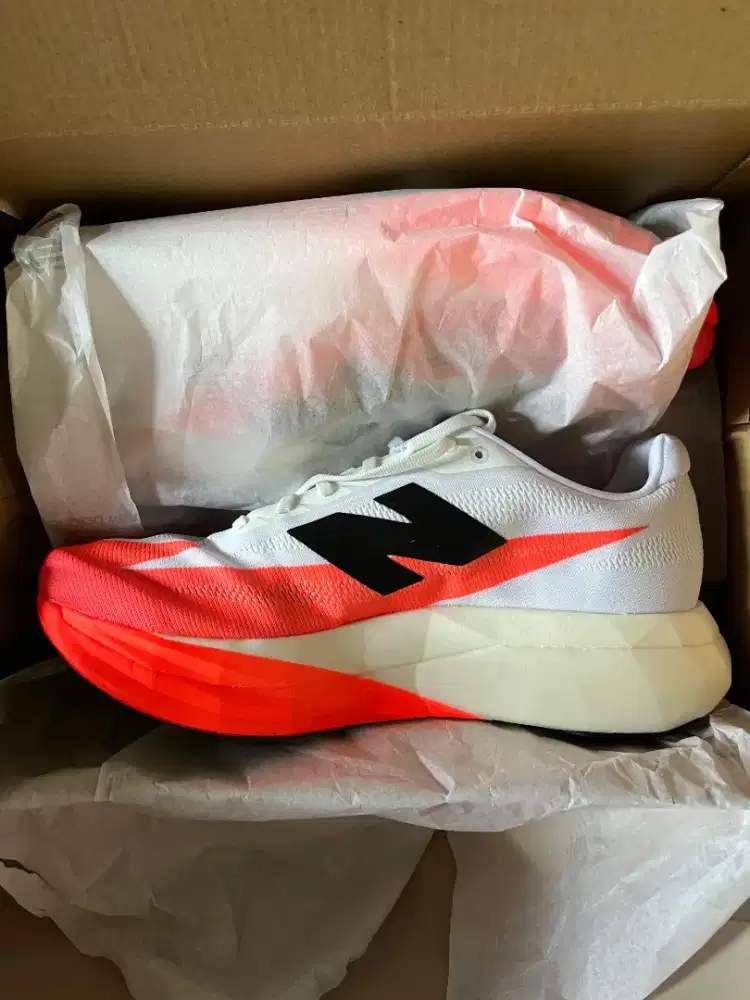 NEW BALANCE SC ELITE V5