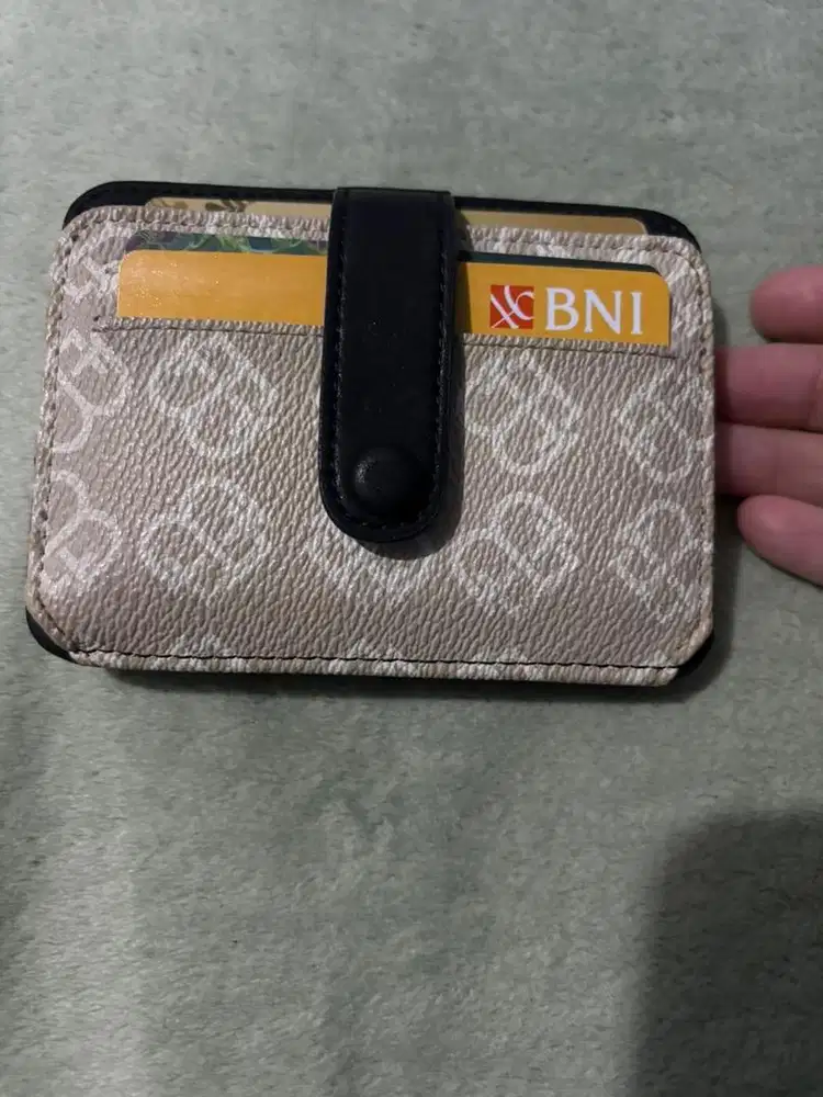 Preloved dompet kartu everbest ori