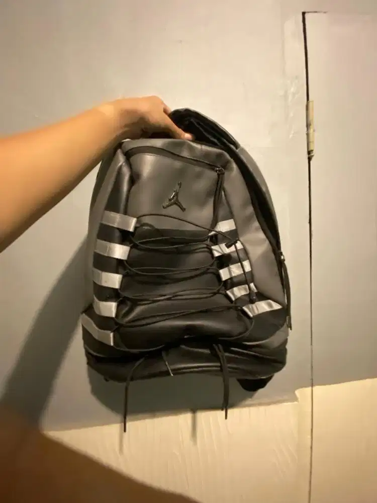 Tas Air Jordan Gray black