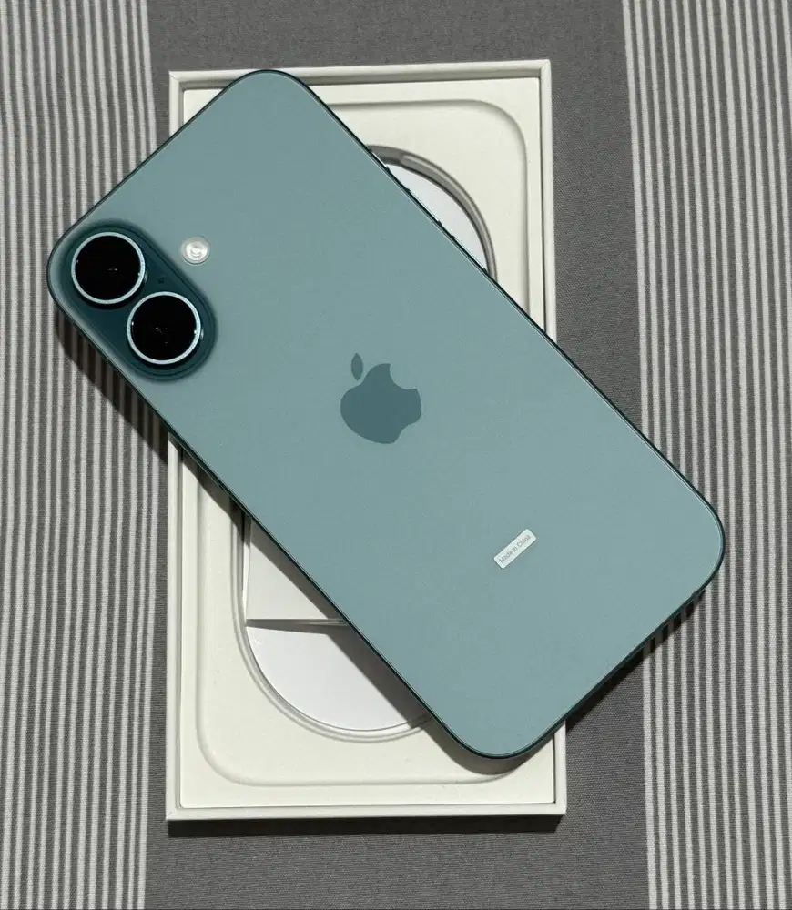 Jual IPhone 16 Teal 128MB