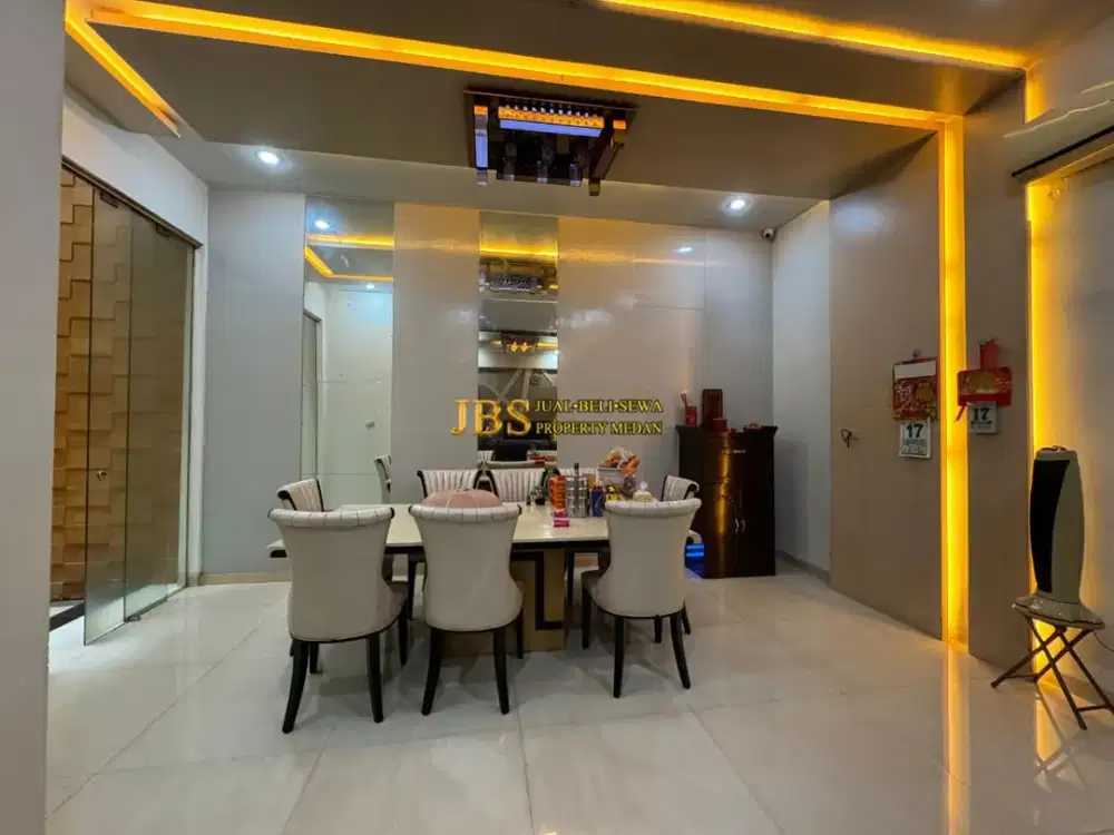 Dijual Rumah 2,5 Tingkat di Komplek Mutiara Residence Jalan R.S. Haji - Medan